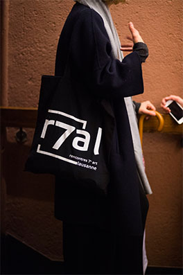 R7al 8 bag